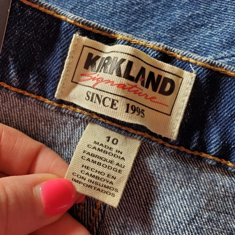 NWT Kirkland High-Rise Straight Fit Women’s Jeans Size 10